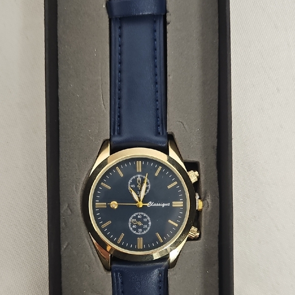 Classic Blue and Gold Men's Watch - Picture 1 of 4